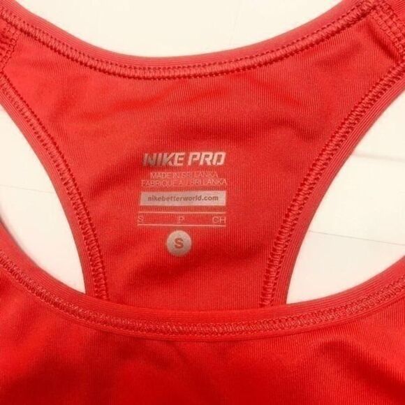 Nike red Sports Bra size S….0117 - Picture 2 of 4